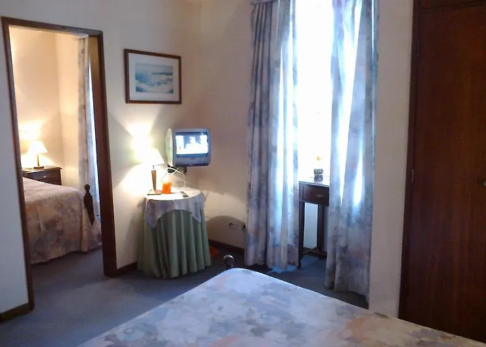 Albergaria Sao Pedro סאו מרטיניו דו פורטו